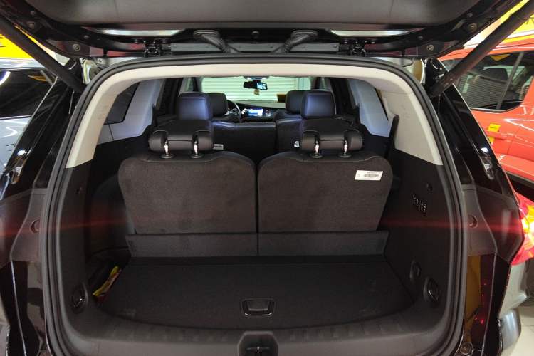 Used Buick Enclave 2022 652T Two-Wheel-Drive Prestige 7-Seater