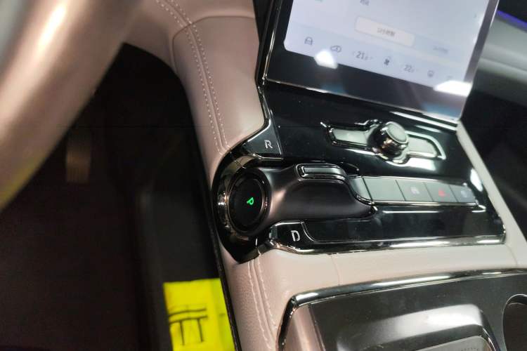 Used Nio ES8 2020 415 km Range 6-Seater Version