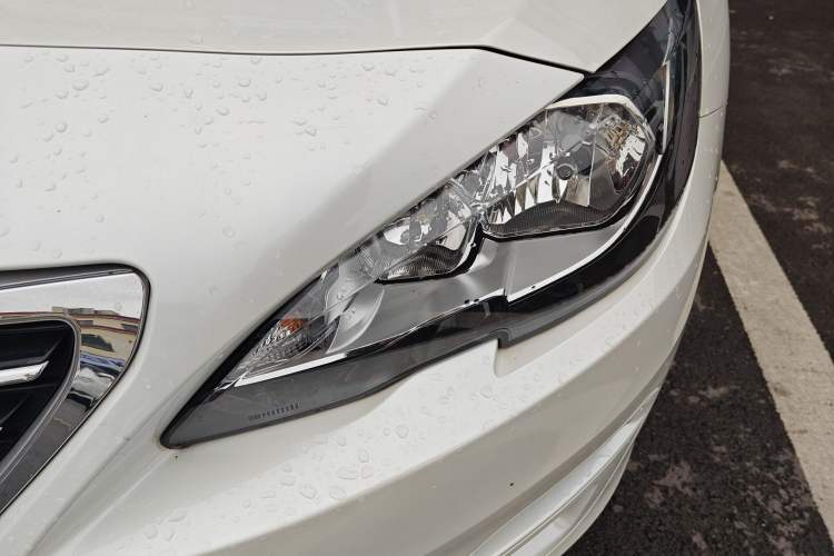 Used Peugeot 408 2014 1.8L Automatic Luxury Edition Left Front Headlight