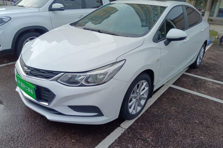 Used Chevrolet Cruze 2018 Revised Version 320 Automatic Pioneer Edition