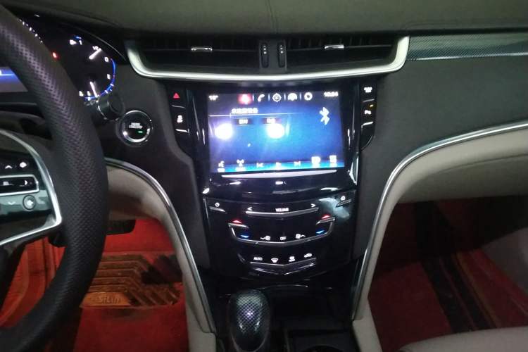 Used Cadillac XTS 2014 28T Comfort Version
