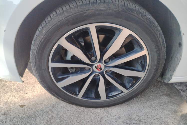 Used Roewe i6 2018 20T Automatic Flagship Edition
