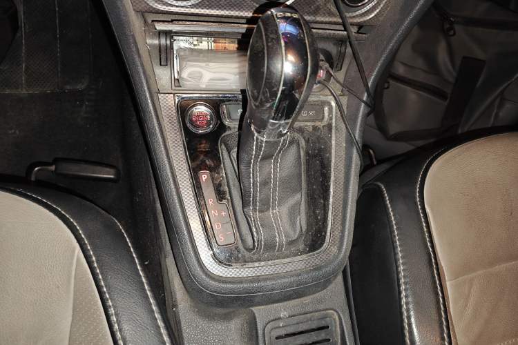 Used Volkswagen Cross Lavida 2014 1.4TSI DSG
