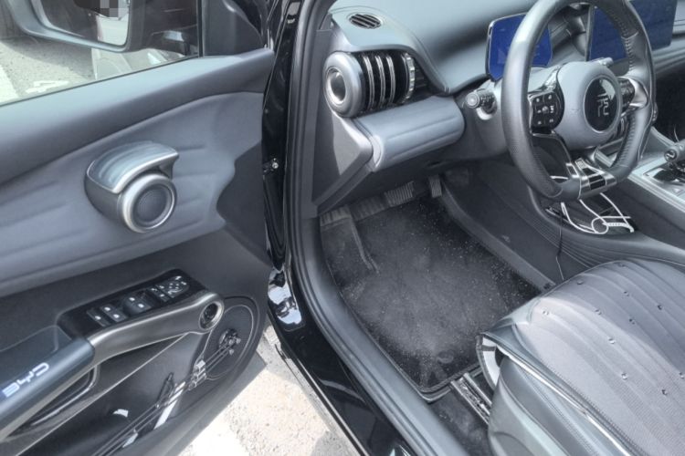 Used BYD Yuan PLUS 2024 Honor Edition 510KM Beyond Model Driver Seat