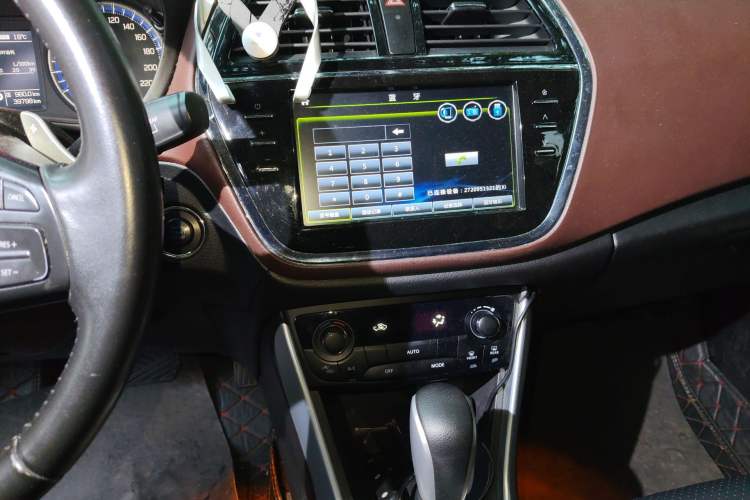 Used Suzuki Vitara S-Cross 2017 1.4T Automatic All-Wheel Drive Urban Luxury Model
