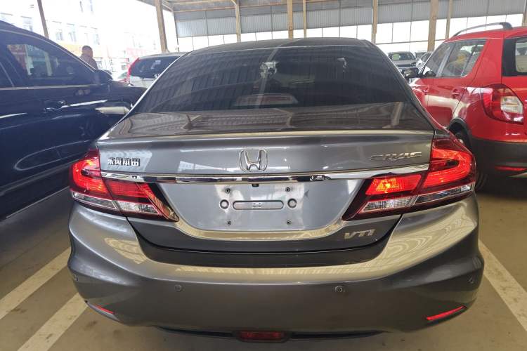 Used Honda Civic 2014 1.8L automatic luxury edition