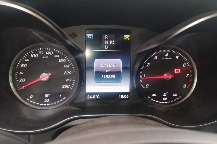 Used Mercedes-Benz GLC 2019 Facelift GLC 260 L 4MATIC Luxury Model Instrument Cluster