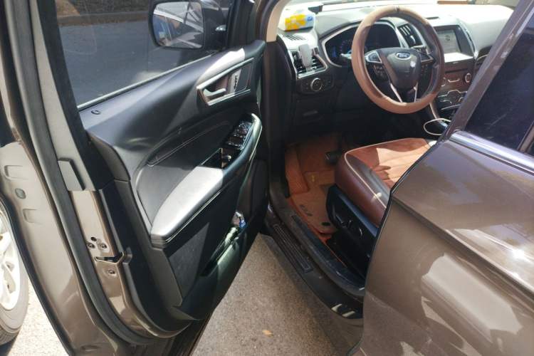 Used Ford Edge 2018 EcoBoost 245 Two-Wheel-Drive Titanium 7-Seater China V Standard Driver Seat