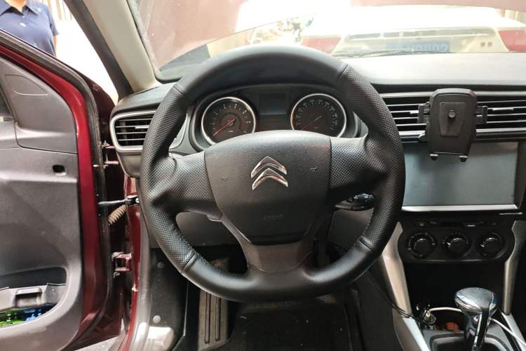 Used Citroen C3-XR 2015 1.6L Automatic Fashion Model Steering Wheel