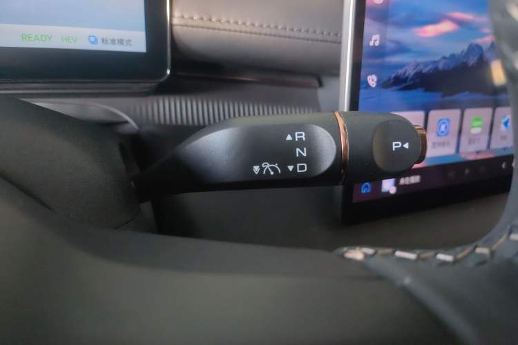 Used Baojun Enjoy 2025 Plug-in Hybrid 140km Luxury Edition
