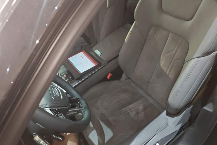 Used Audi A6L 2023 Revised 45 TFSI Prestige Dynamic Edition
