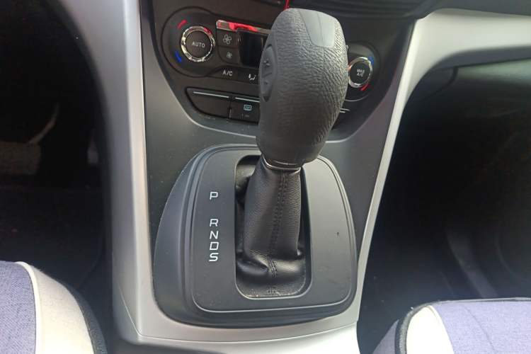 Used Ford Kuga 2015 1.5L GTDi Two-Wheel-Drive Comfort Model