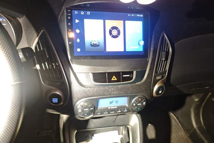 Used Hyundai ix35 2012 2.0L Automatic Two-Wheel Drive Elite Edition GLS
