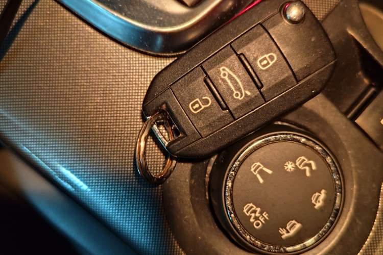 Used Peugeot 3008 2016 1.6THP Automatic Trend Edition