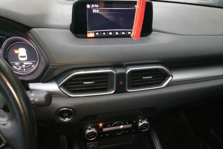 Used Mazda CX-5 2020 2.0L Automatic Two-Wheel Drive Smart Version Audio And AC Panel