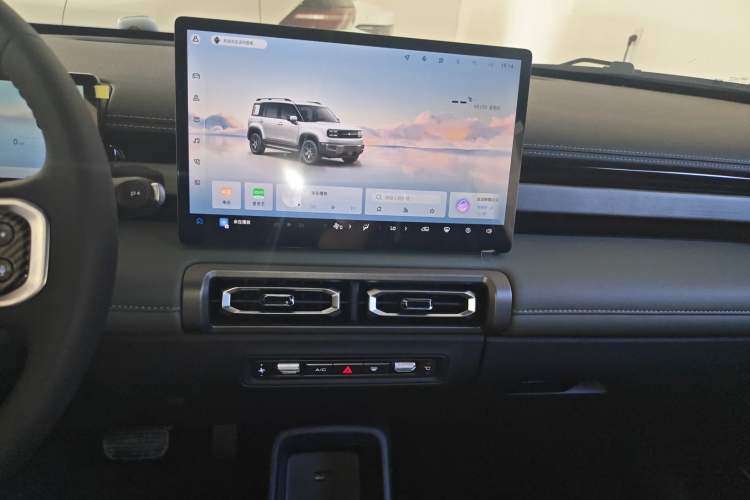 Used Baojun Spark EUV 2026 301km Flagship Edition Audio And AC Panel