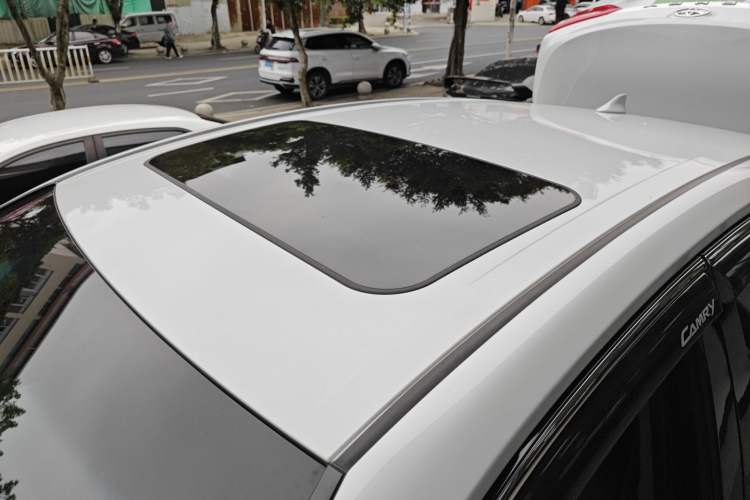 Used Toyota Camry 2023 2.0G Luxury Edition