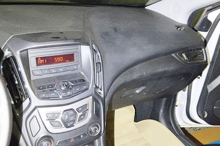 Used Chery Arrizo 5 2017 1.5L Manual Lingchao Edition Audio And AC Panel