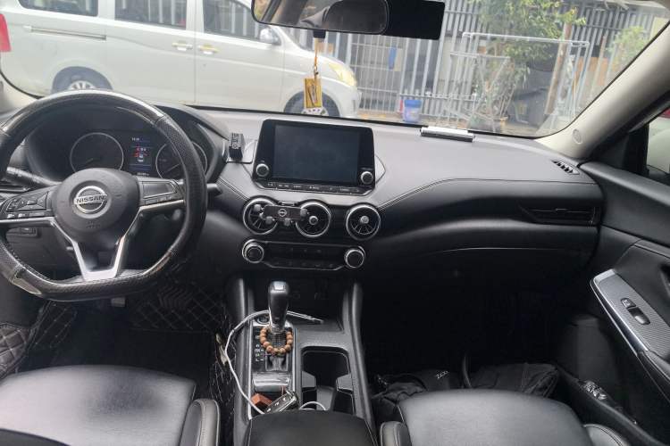 Used Nissan Sylphy 2020 1.6L XL CVT Enjoyment Edition Center Console