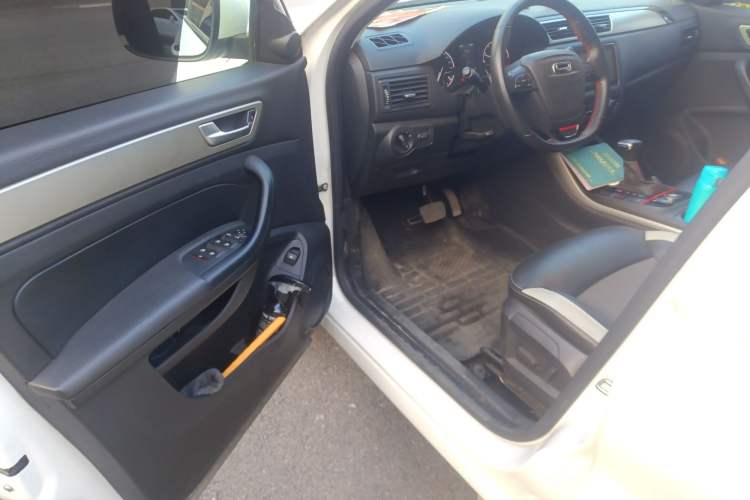 Used Qoros 5 2018 1.6T Automatic Prestige Model
