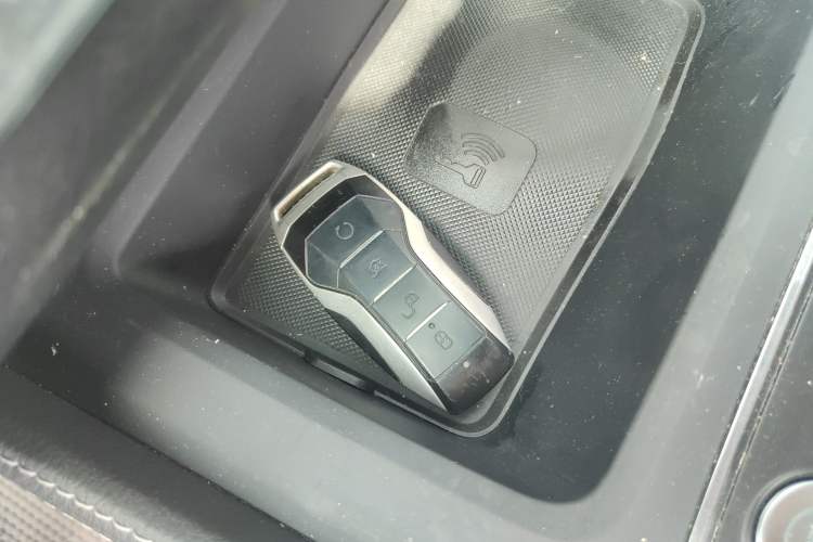 Used BYD Tang 2019 2.0T Automatic SmartConnect Luxury 7-Seater China VI Standard