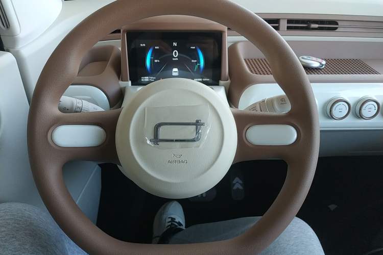 Used Bestune Pony 2025 222km Range Agile Horse
