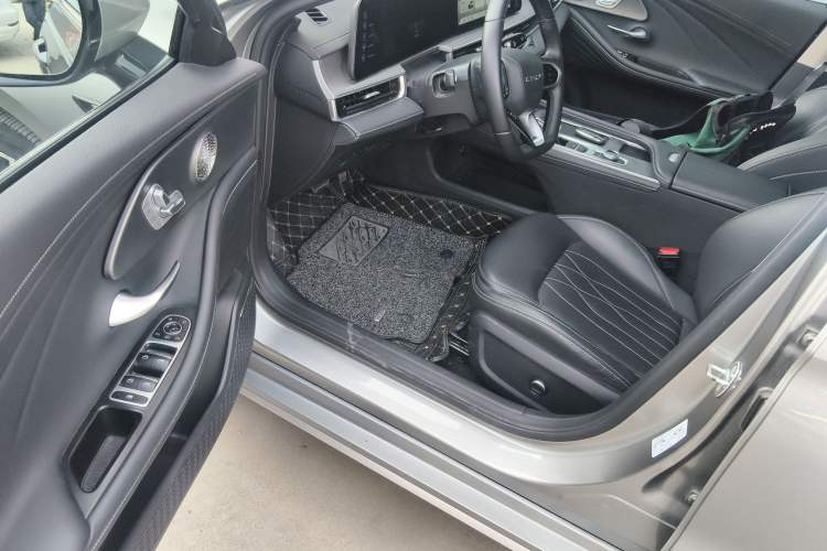 Used Chery Arrizo 8 2024 1.6T DCT Rui Driver Seat