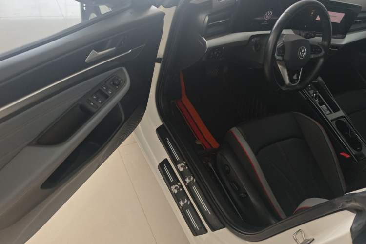 Used Volkswagen Lamando 2022 Lingdu L 280TSI DSG Spicy Edition Driver Seat