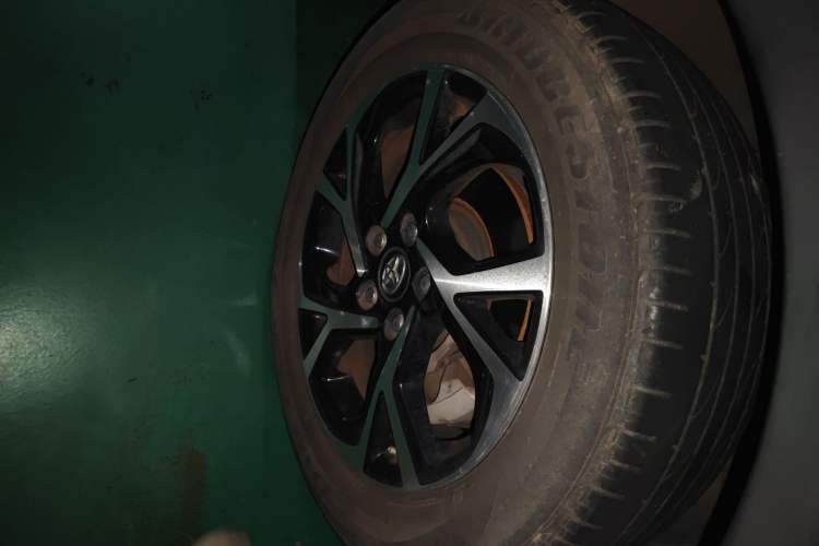 Used Toyota C-HR 2018 2.0L Leading with Sunroof China V Standard