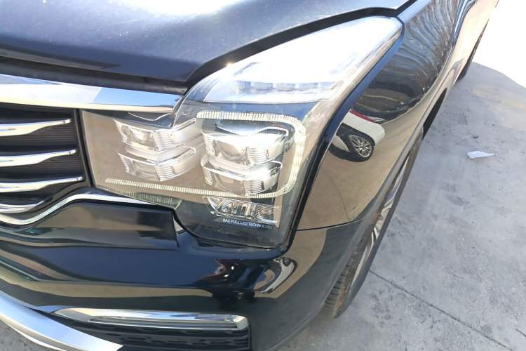 Used GAC Trumpchi GS8 2017 320T Two-Wheel Drive Luxury Smart Connectivity Version (7 Seats) Left Front Headlight