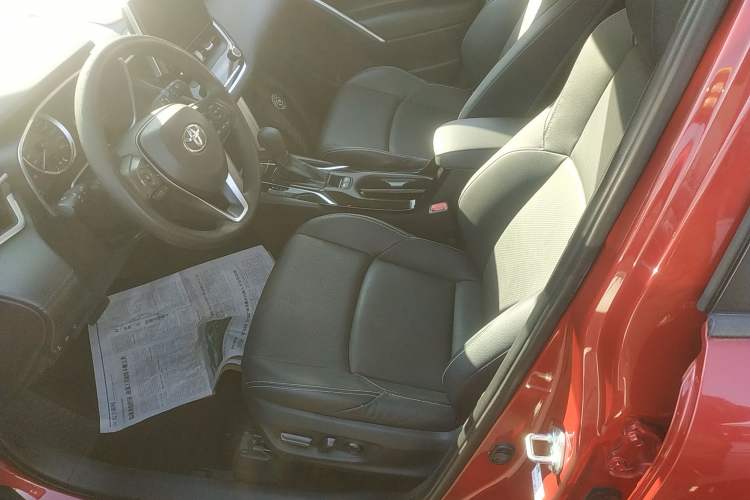 Used Toyota FRONTLANDER 2022 2.0L CVT Luxury PLUS Edition