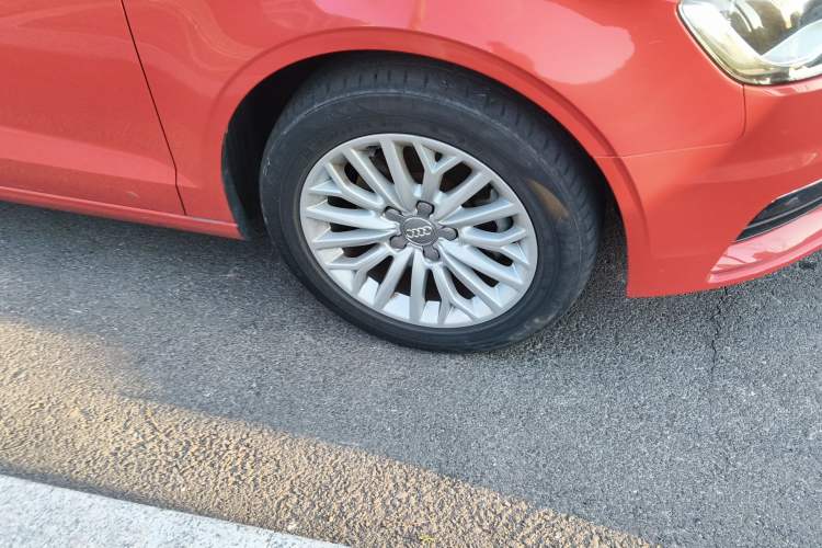 Used Audi A3 2014 Limousine 35 TFSI Automatic Advanced Model