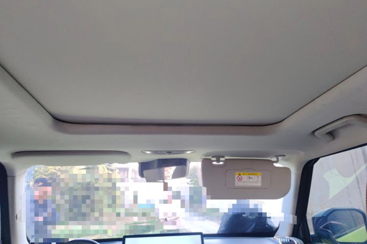 Used iCAR 03 2024 501km Four-wheel Drive Long-Range Advanced Version Headliner