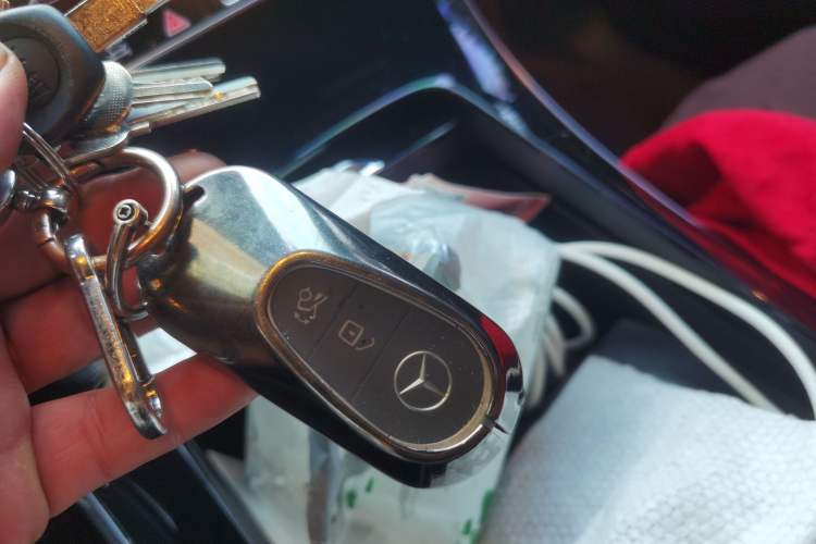 Used Mercedes-Benz EQE SUV 2023 500 4MATIC Special Edition Vehicle Key