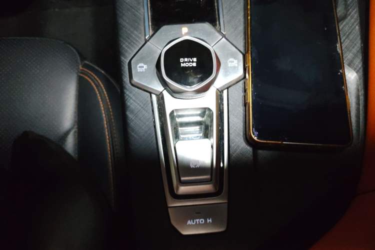 Used CHANGAN UNI-V 2022 1.5T Prestige Version Gear Lever