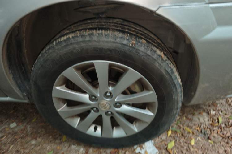 Used Buick GL8 2011 2.4L CT Comfort Edition
