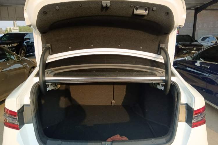 Used BYD Qin Pro 2020 Beyond Edition 1.5TI Automatic Prestige Version
