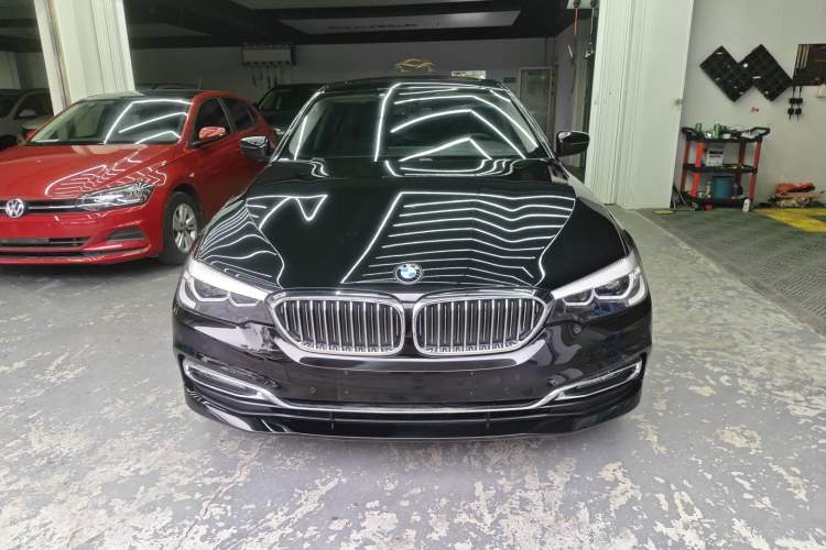 Used BMW 5 Series 2018 525Li Luxury Package
