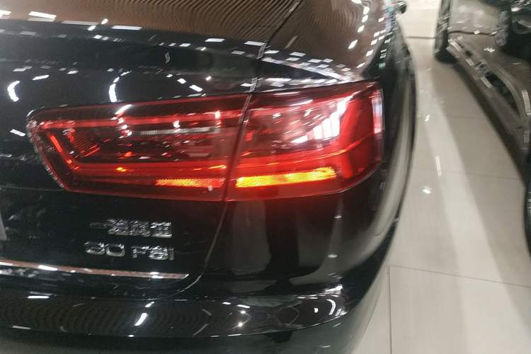 Used Audi A6L 2017 30 FSI Technology Model Right Rear Taillight