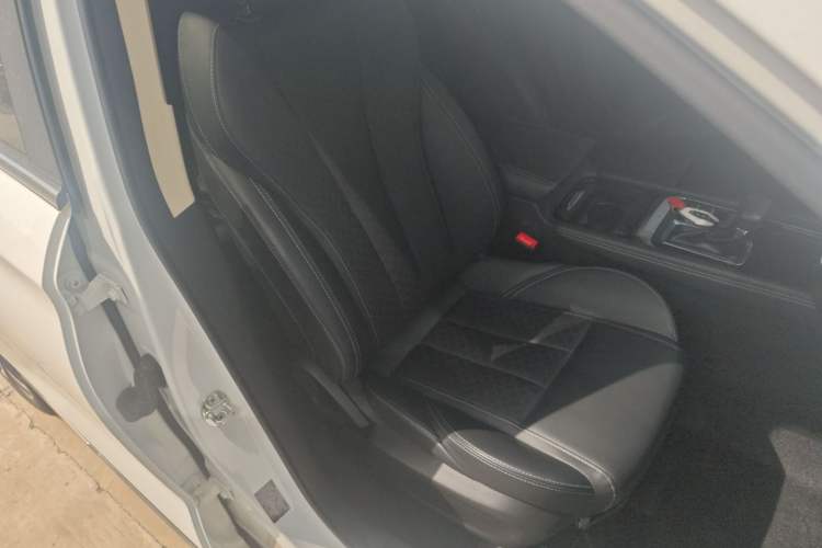 Used JETOUR X90 2019 1.6T DCT Luxury Touring Edition 5 Seats China VI Standard