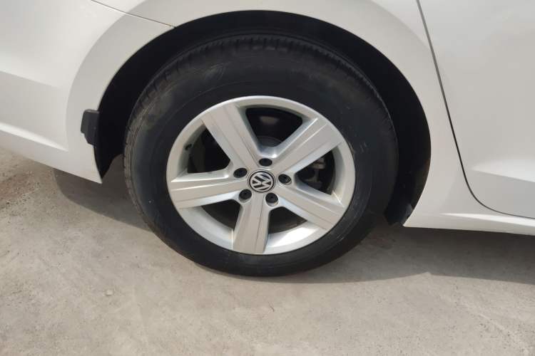 Used Volkswagen Lamando 2017 230TSI DSG Fashion Edition
