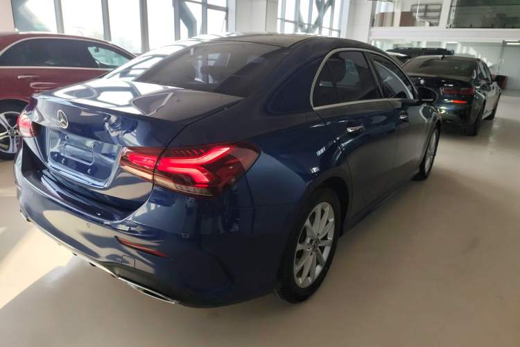 Used Mercedes-Benz A-Class 2021 A 200 L Sport Sedan Fashion Model
