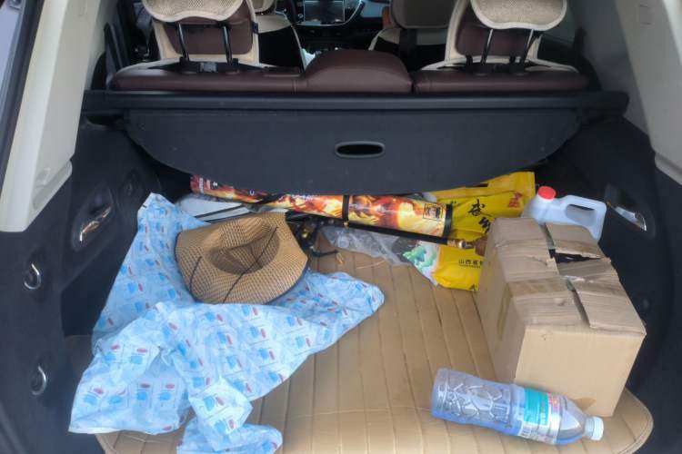 Used Buick Envision 2020 20T Two-Wheel Drive Luxury Model Trunk