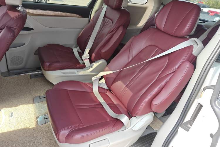 Used Buick GL8 2017 ES 28T Comfort Model China V Standard Left Rear Seat