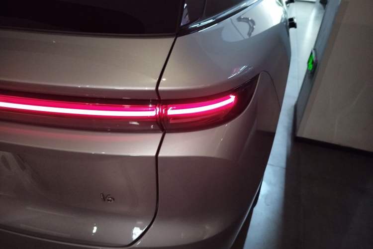 Used Li Auto i6 2025 Model Two-Wheel-Drive Standard Type