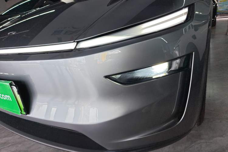 Used Tesla Model Y 2025 Rear-Wheel-Drive Version Left Front Headlight