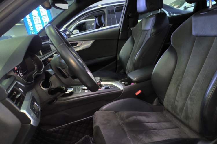 Used Audi A4L 2019 40 TFSI Sporty Version China V