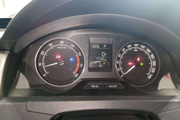 Used Skoda Rapid Spaceback 2016 Revised 1.6L Automatic Chuanxing Version Instrument Cluster