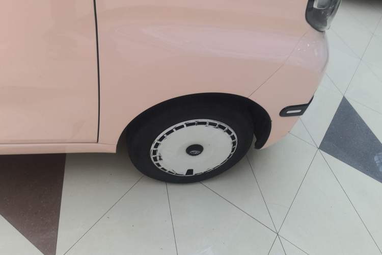 Used Chery QQ Ice Cream 2024 170km Sundae Right Rear Wheel Hub