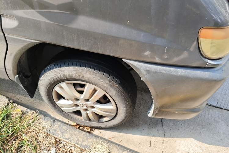 Used FORTHING Lingzhi 2013 V3 1.5L 5-Seat Standard Model I